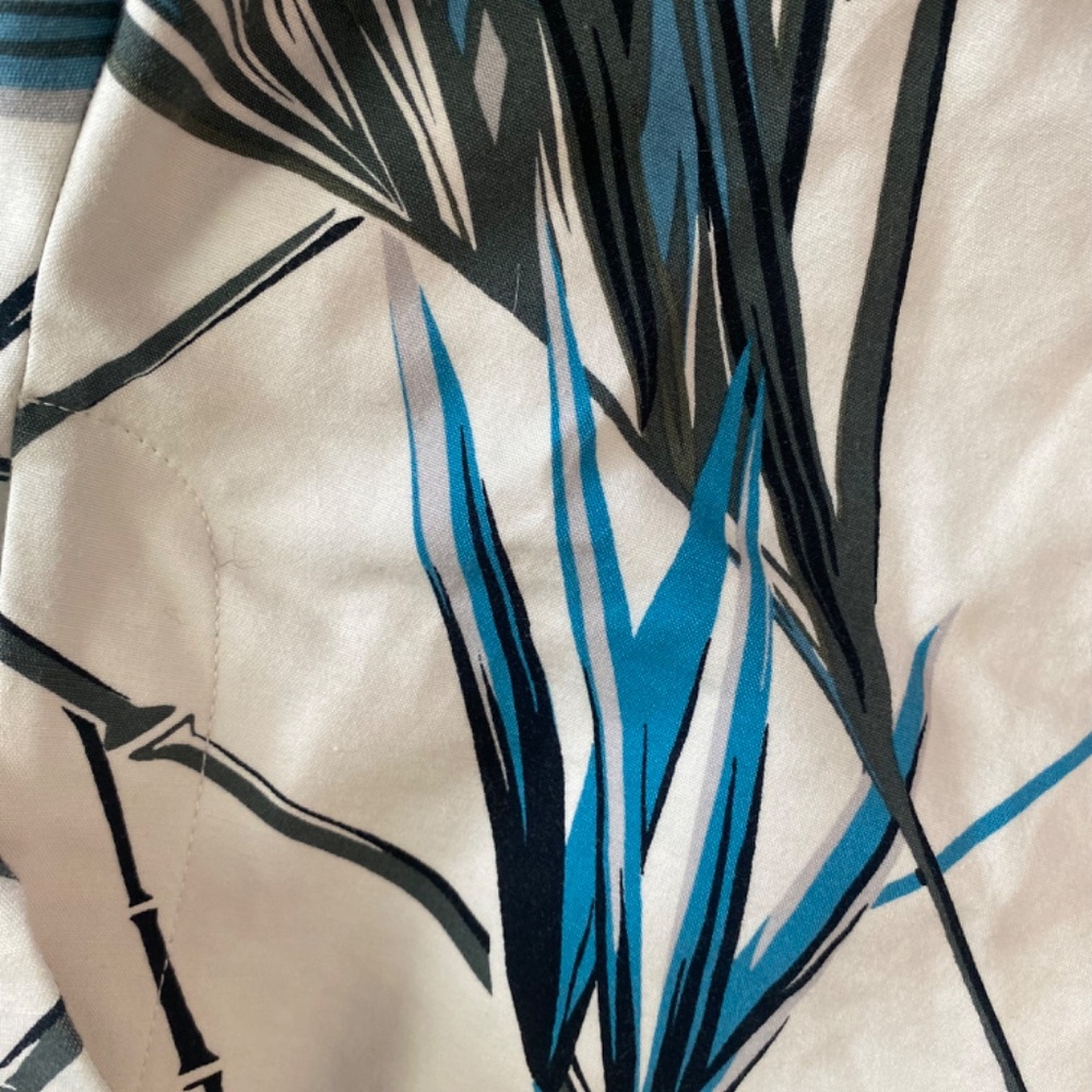 WHBM TROPICAL SHORTS - Picture 4 of 5